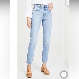 Levi 501 Skinny light wash jeans